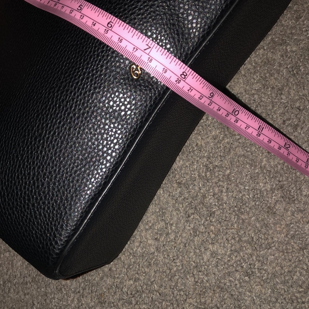 Donated. Crossbody leather purse - Picture 16 of 16